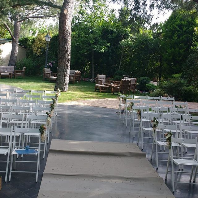 La finca Miravalle en Guadarrama Madrid es el perfecto escenario para celebrar una ceremonia de boda civil en la naturaleza.